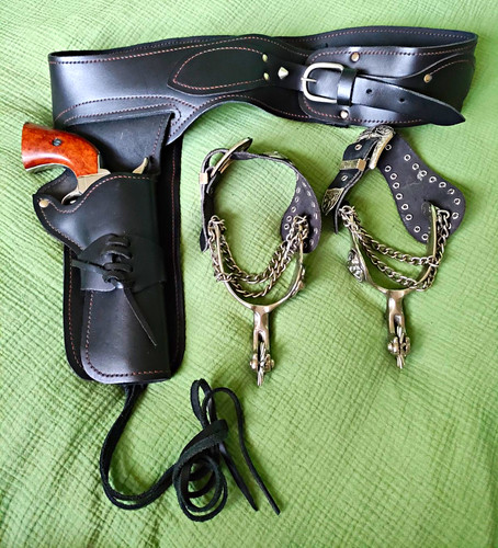 Heavy metal boot - heavy, black